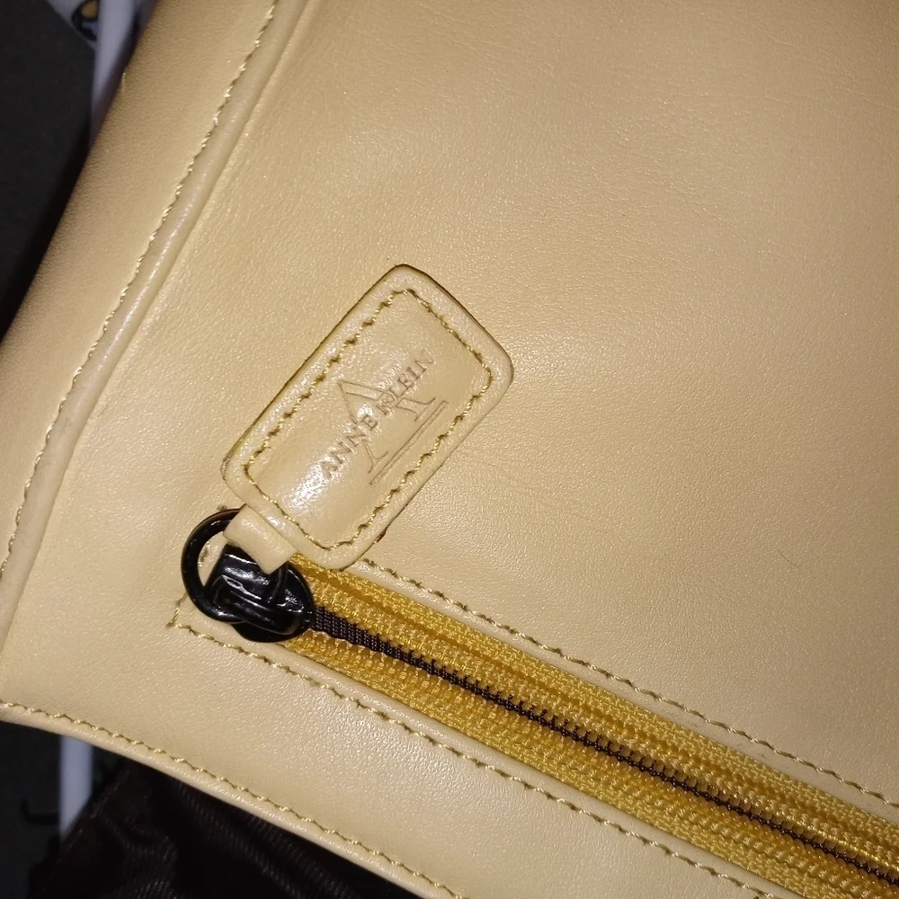 Vintage Anne Klein Retro Pale Yellow Leather Satchel Crossbody/Shoulder bag